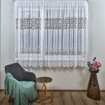 Perdea Albă – Detalii Subtile pentru Decorul Tău