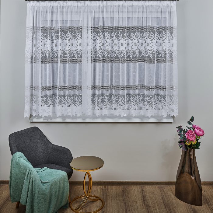 Perdea Albă– Pătrunde în Lumea Florilor cu Stil - imagine 1