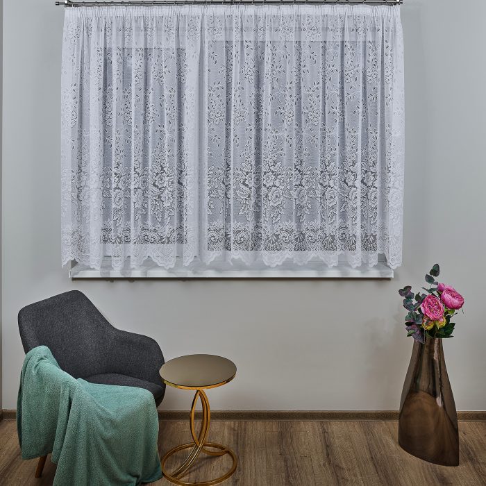 Perdea Albă– Flori Elegante pentru Orice Camere - imagine 1